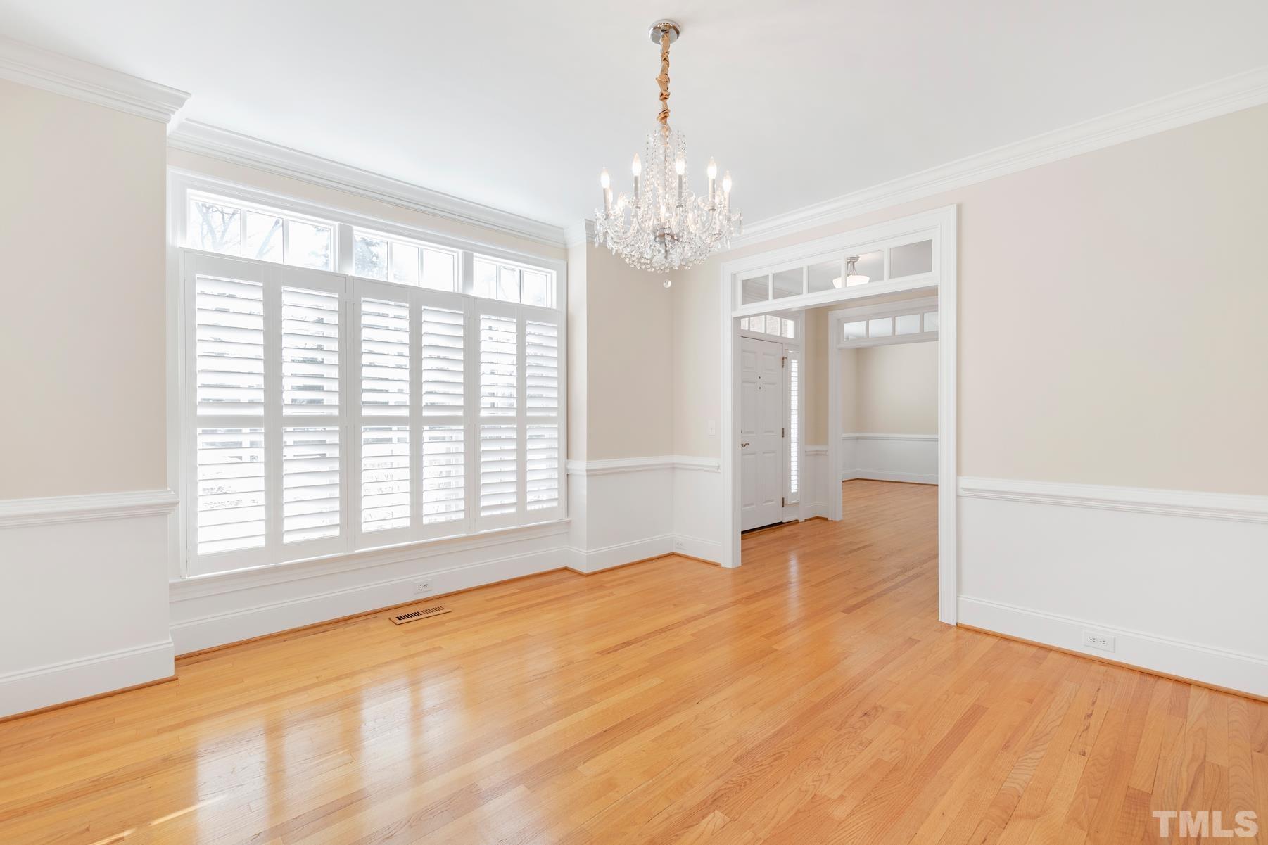 2713 Anderson Drive Raleigh, NC 27608 - Photo 6 of 43 Gallery Image 6