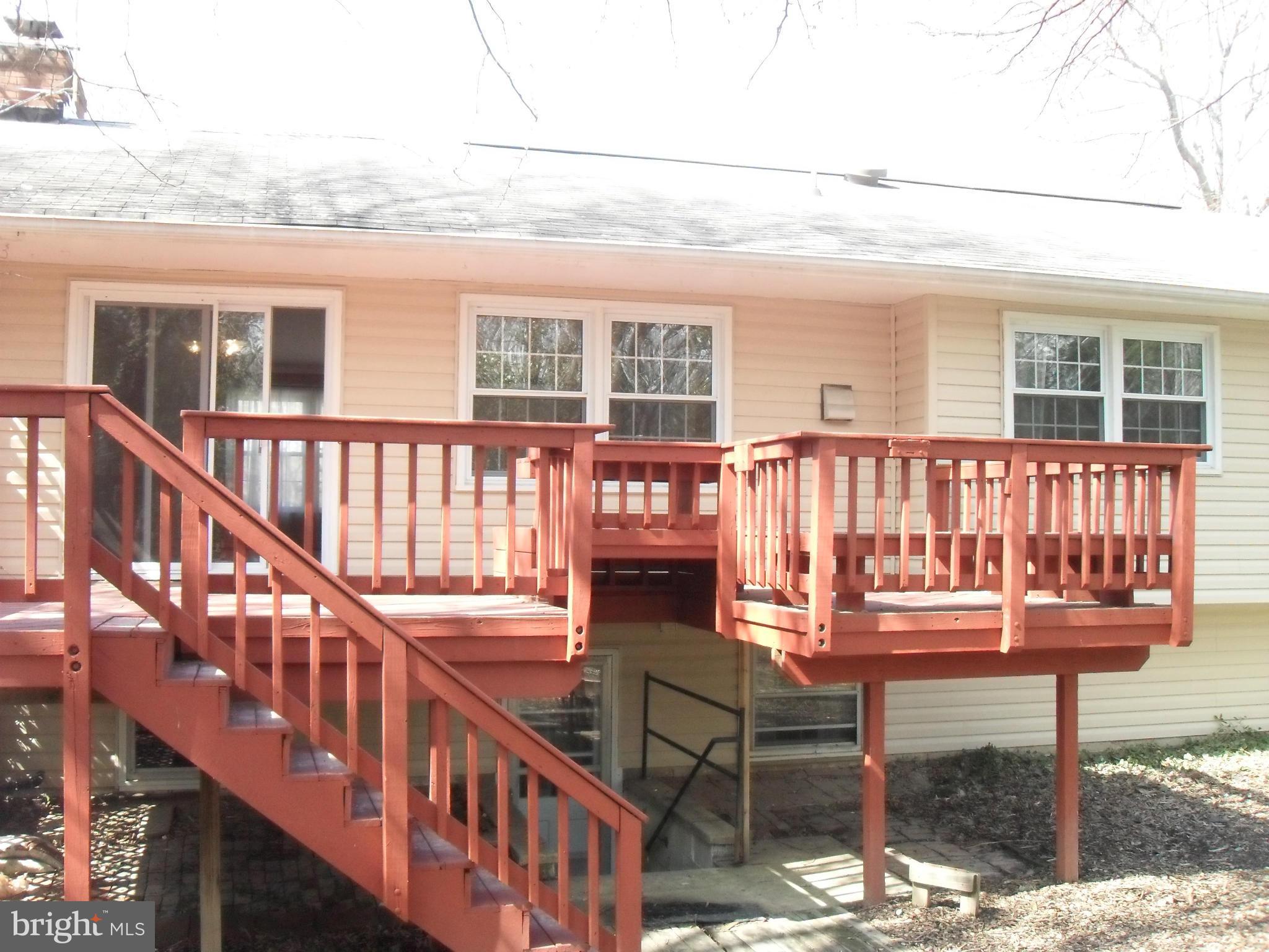 8703 Bradgate Road Alexandria, VA 22308 - Photo 21 of 23 Spacious Deck