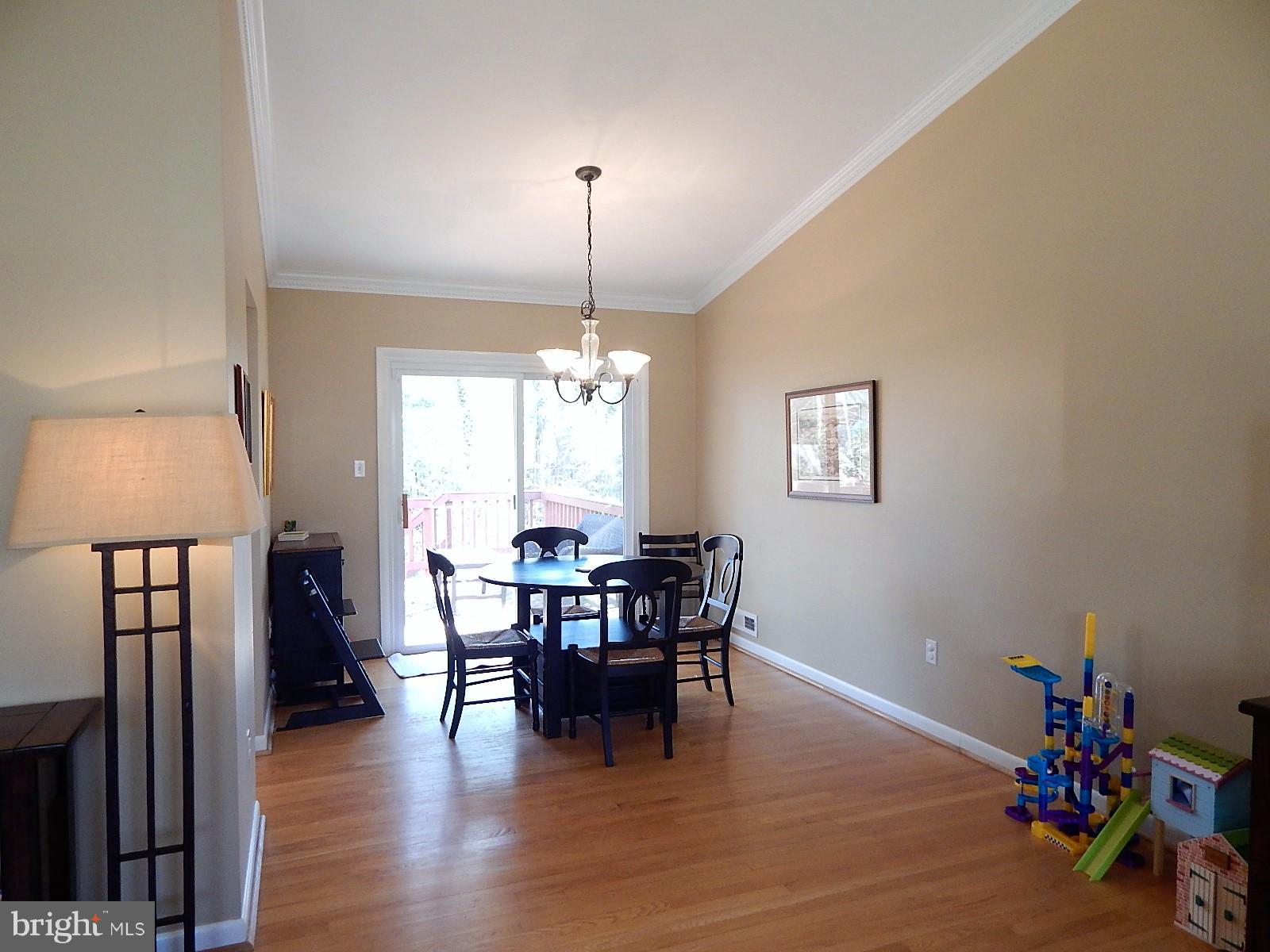 8703 Bradgate Road Alexandria, VA 22308 - Photo 4 of 23 Dining Room