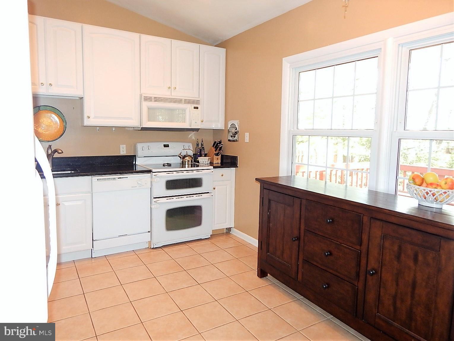 8703 Bradgate Road Alexandria, VA 22308 - Photo 6 of 23 Kitchen