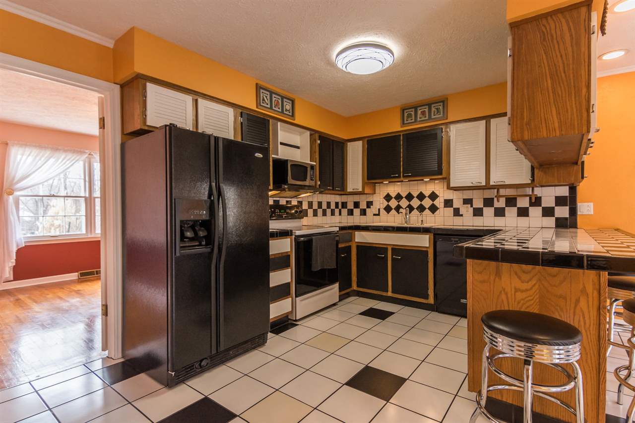 4929 Cedar Crest Road Bloomington, IN 47401 - Photo 11 of 34 Gallery Image 11