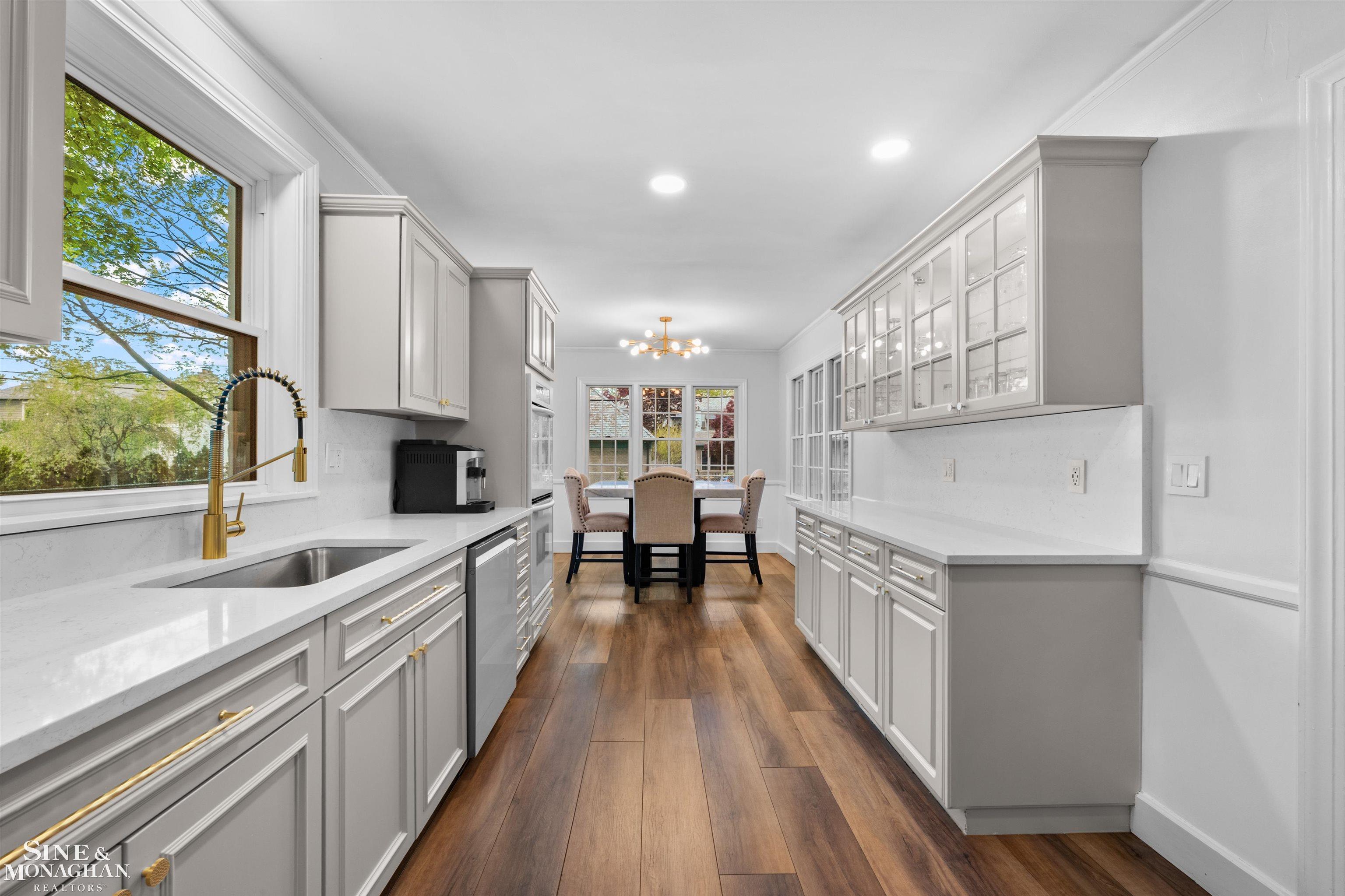 652 Pemberton Road Grosse Pointe Park, MI 48230 - Photo 14 of 54 Gallery Image 14