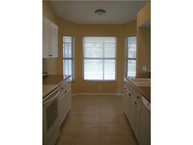 932 Riviera Avenue Sebastian, FL 32958 - Photo 9 of 13 Gallery Image 9