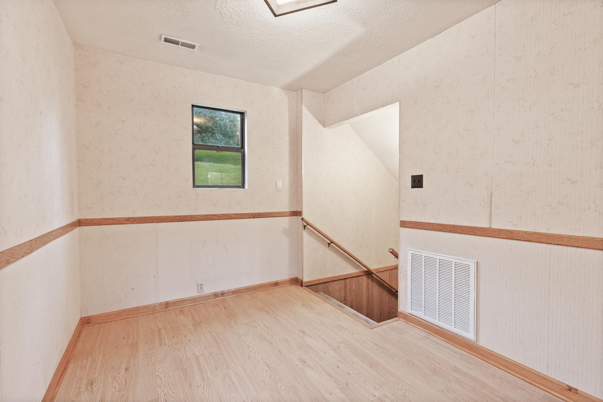 123 Low Gap Road Elizabethton, TN 37643 - Photo 19 of 31 22-web-or-mls-217A0960