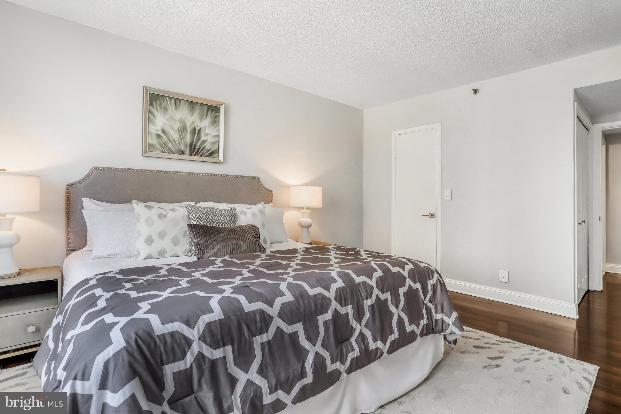 5501 Seminary Road, Unit 703S Falls Church, VA 22041 - Photo 25 of 59 Bedroom