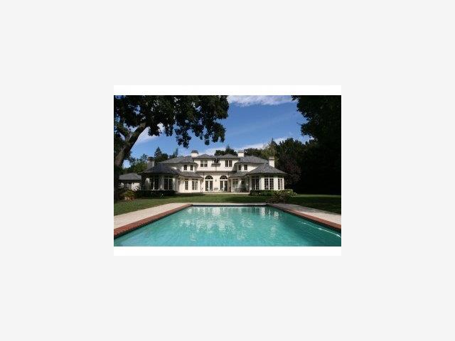 450 Middlefield Road Atherton, CA 94027 - Photo 3 of 9 a picture of a living room with a couch