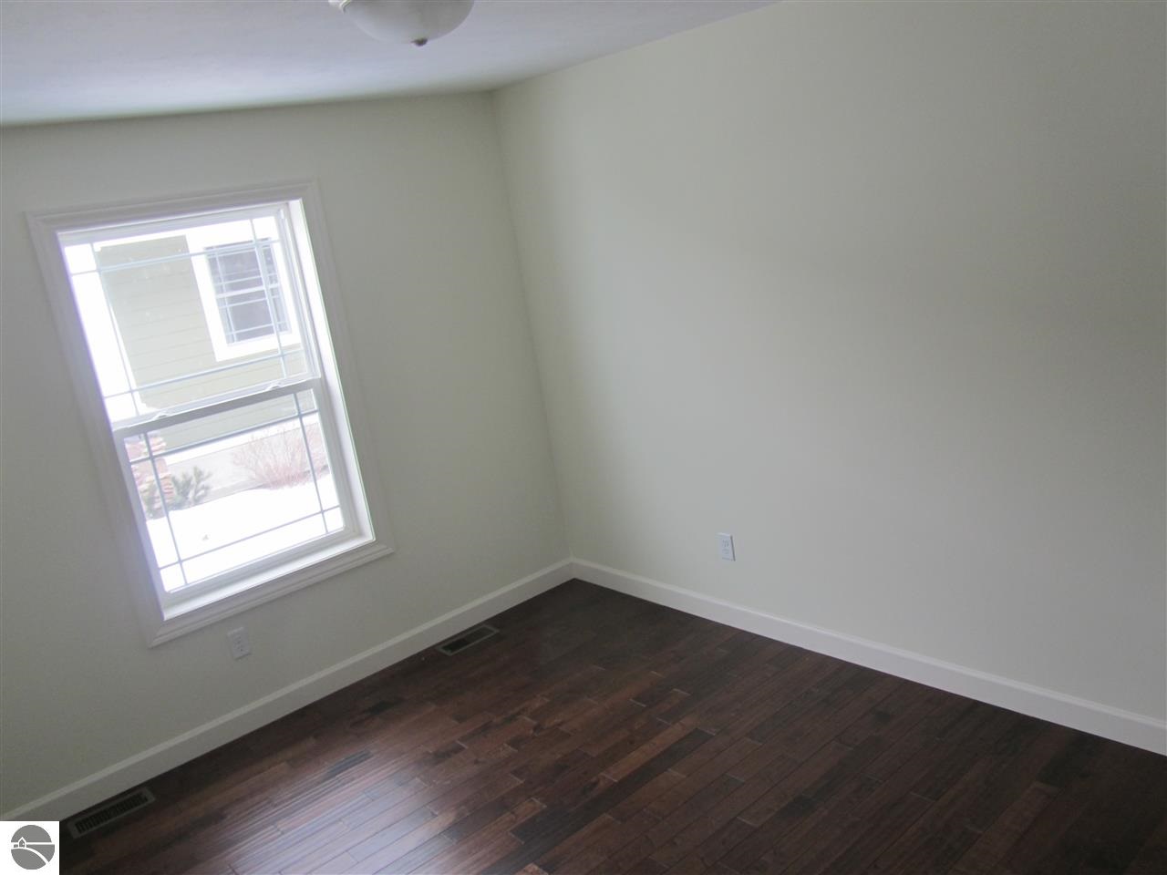 1811 Round Lake Road Interlochen, MI 49643 - Photo 19 of 27 1796199-18.JPG