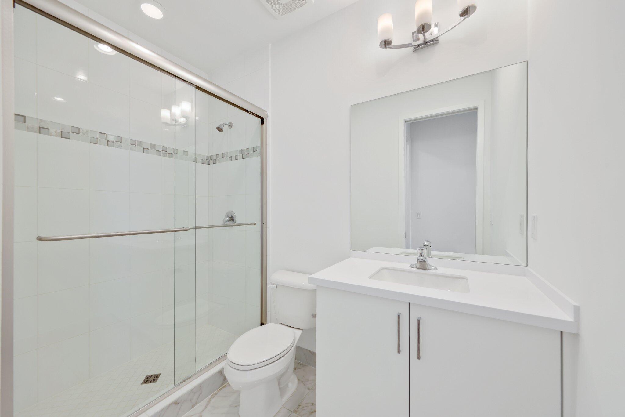 17072 Teton River Road Boca Raton, FL 33496 - Photo 31 of 47 Guest Bath 2