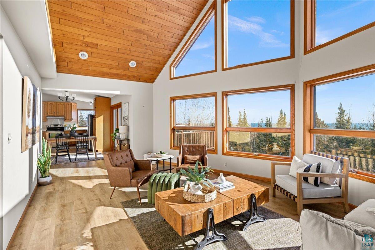 960 Deerview Lane Two Harbors, MN 55616 - Photo 14 of 60