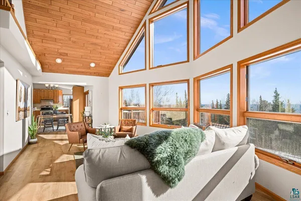 $649,900 | 960 Deerview Lane, Two Harbors, MN 55616
