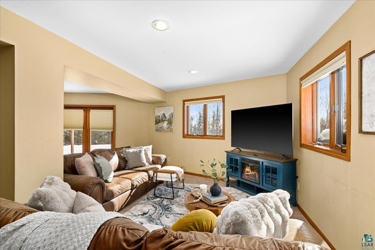 960 Deerview Lane Two Harbors, MN 55616 - Photo 33 of 60