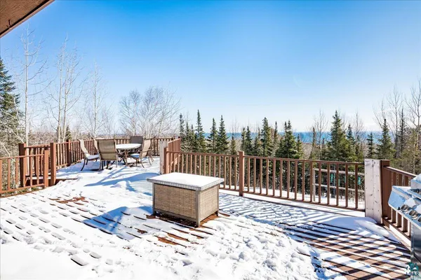 $649,900 | 960 Deerview Lane, Two Harbors, MN 55616