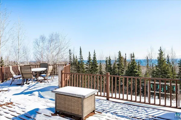 $649,900 | 960 Deerview Lane, Two Harbors, MN 55616