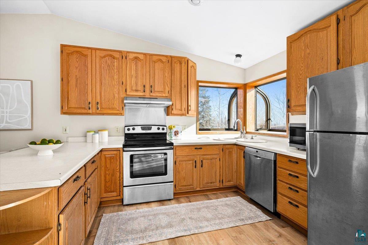 960 Deerview Lane Two Harbors, MN 55616 - Photo 10 of 60