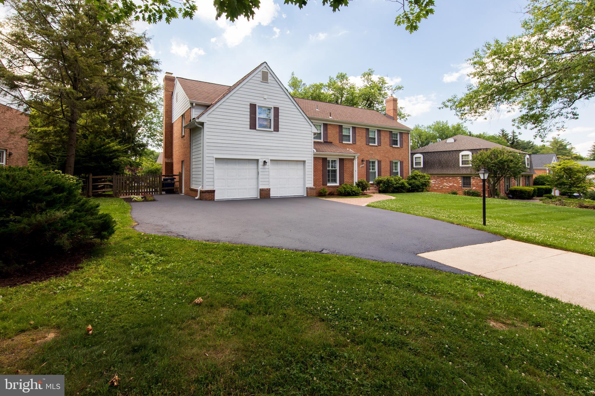 12432 Over Ridge Road Potomac, MD 20854 - Photo 2 of 58