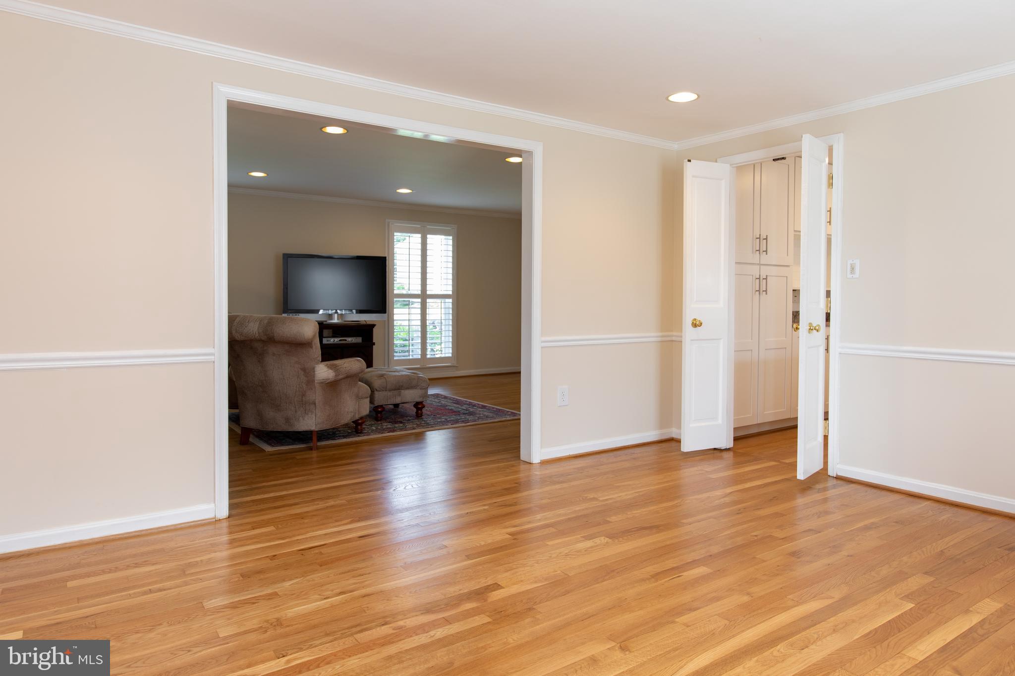 12432 Over Ridge Road Potomac, MD 20854 - Photo 18 of 58