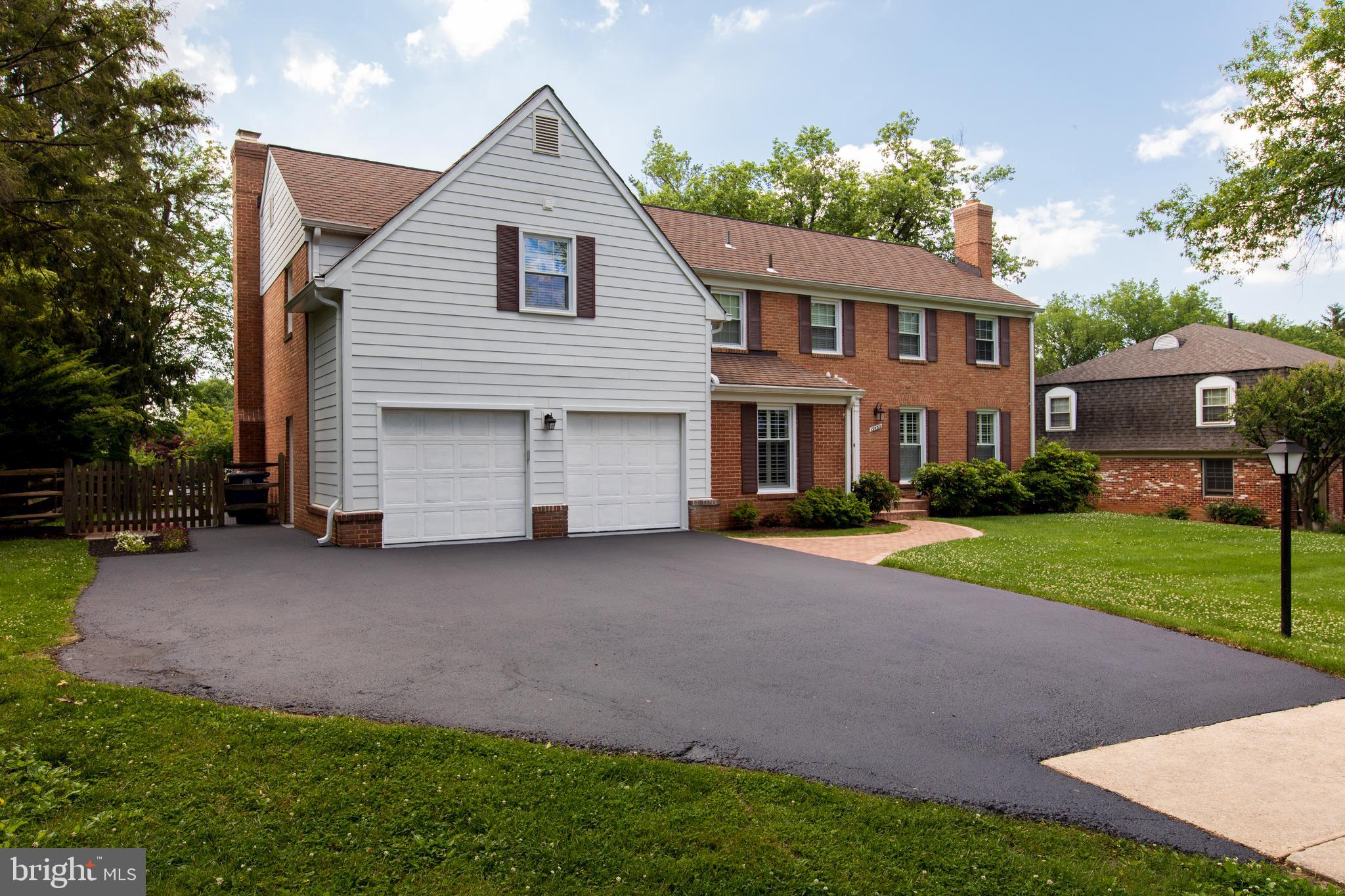 12432 Over Ridge Road Potomac, MD 20854 - Photo 5 of 58