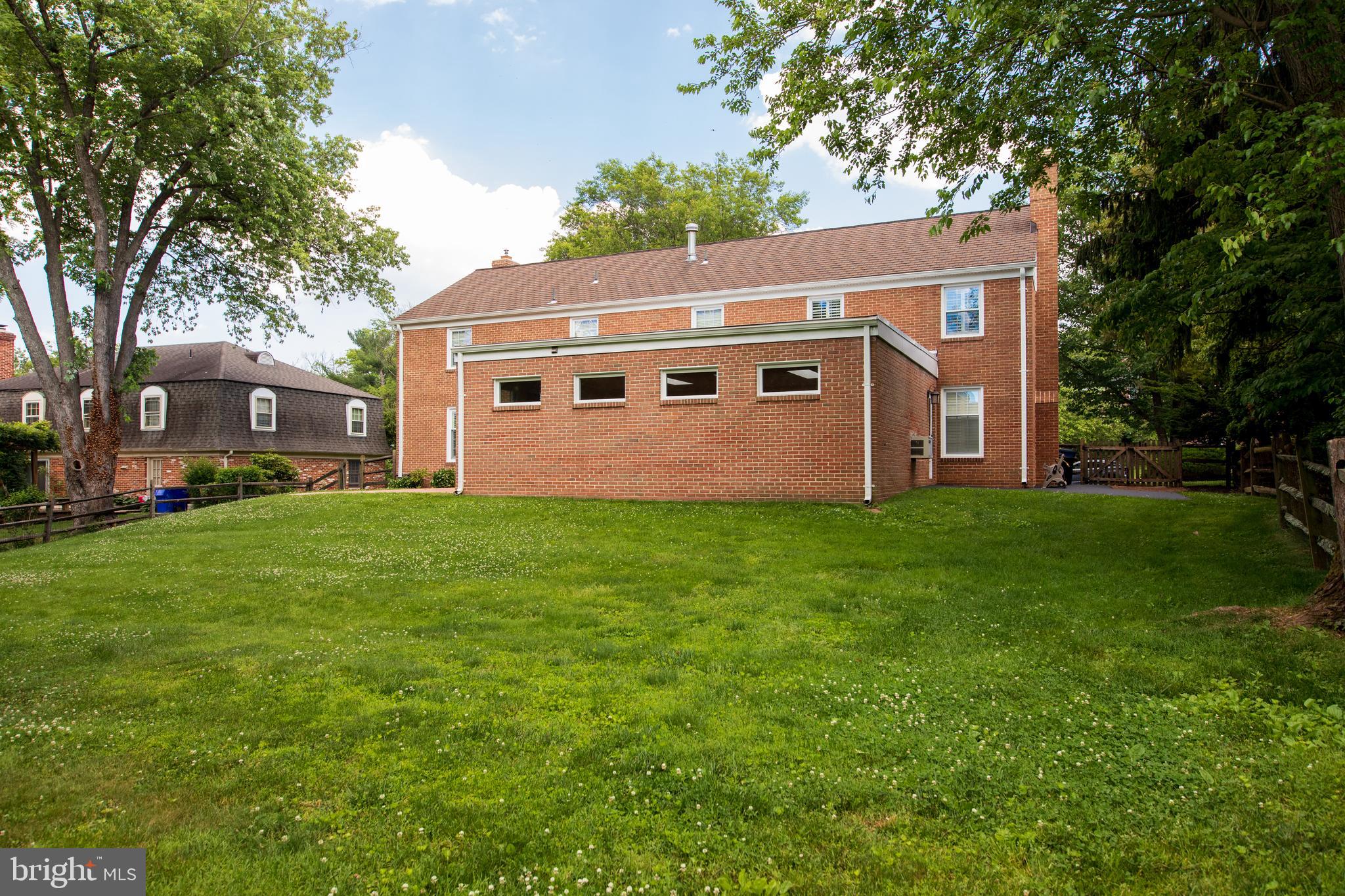 12432 Over Ridge Road Potomac, MD 20854 - Photo 7 of 58