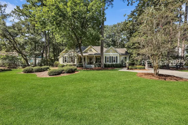 $1,100,000 | 5 Oldfield Village Road, Bluffton, SC 29909