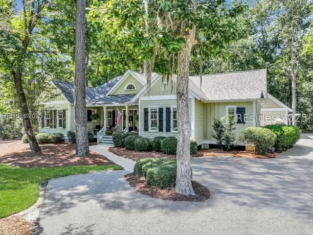 $1,100,000 | 5 Oldfield Village Road, Bluffton, SC 29909