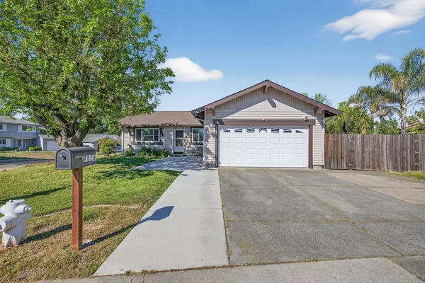 $425,000 | 7823 Delaney Drive, Antelope, CA 95843