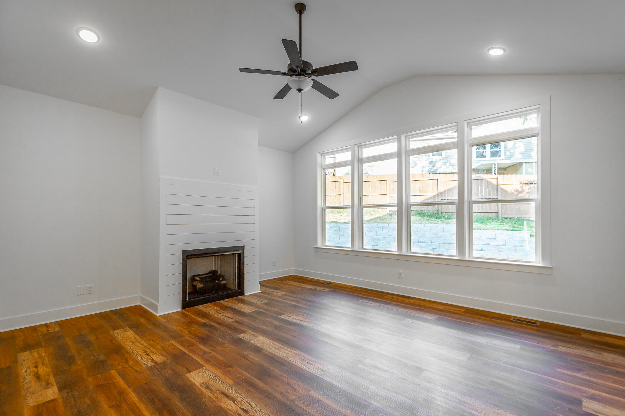 542 Lullwater Road Chattanooga, TN 37405 - Photo 13 of 50 542 Lullwater Road HD-28