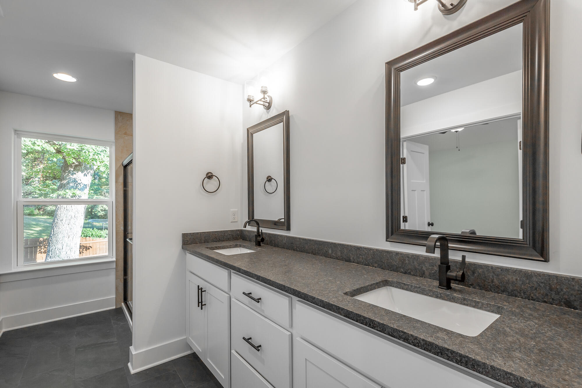 542 Lullwater Road Chattanooga, TN 37405 - Photo 19 of 50 542 Lullwater Road HD-53