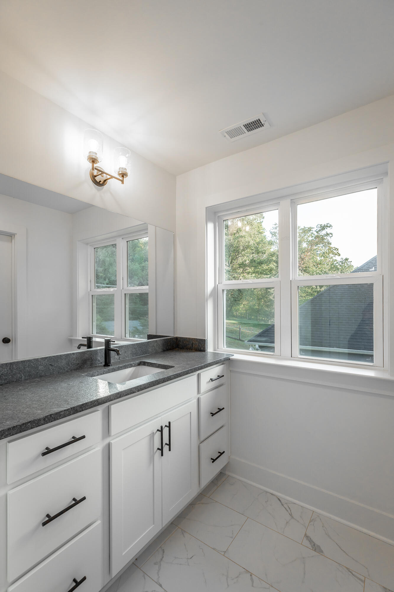 542 Lullwater Road Chattanooga, TN 37405 - Photo 33 of 50 542 Lullwater Road HD-57