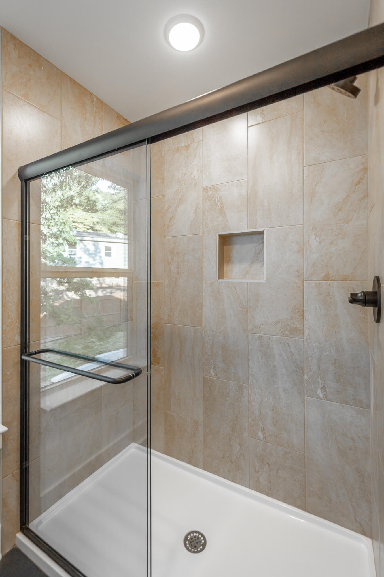 542 Lullwater Road Chattanooga, TN 37405 - Photo 42 of 50 542 Lullwater Road HD-54