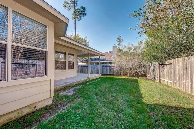 $2,370 | 30 Hermit Thrush Place, The Woodlands, TX 77382