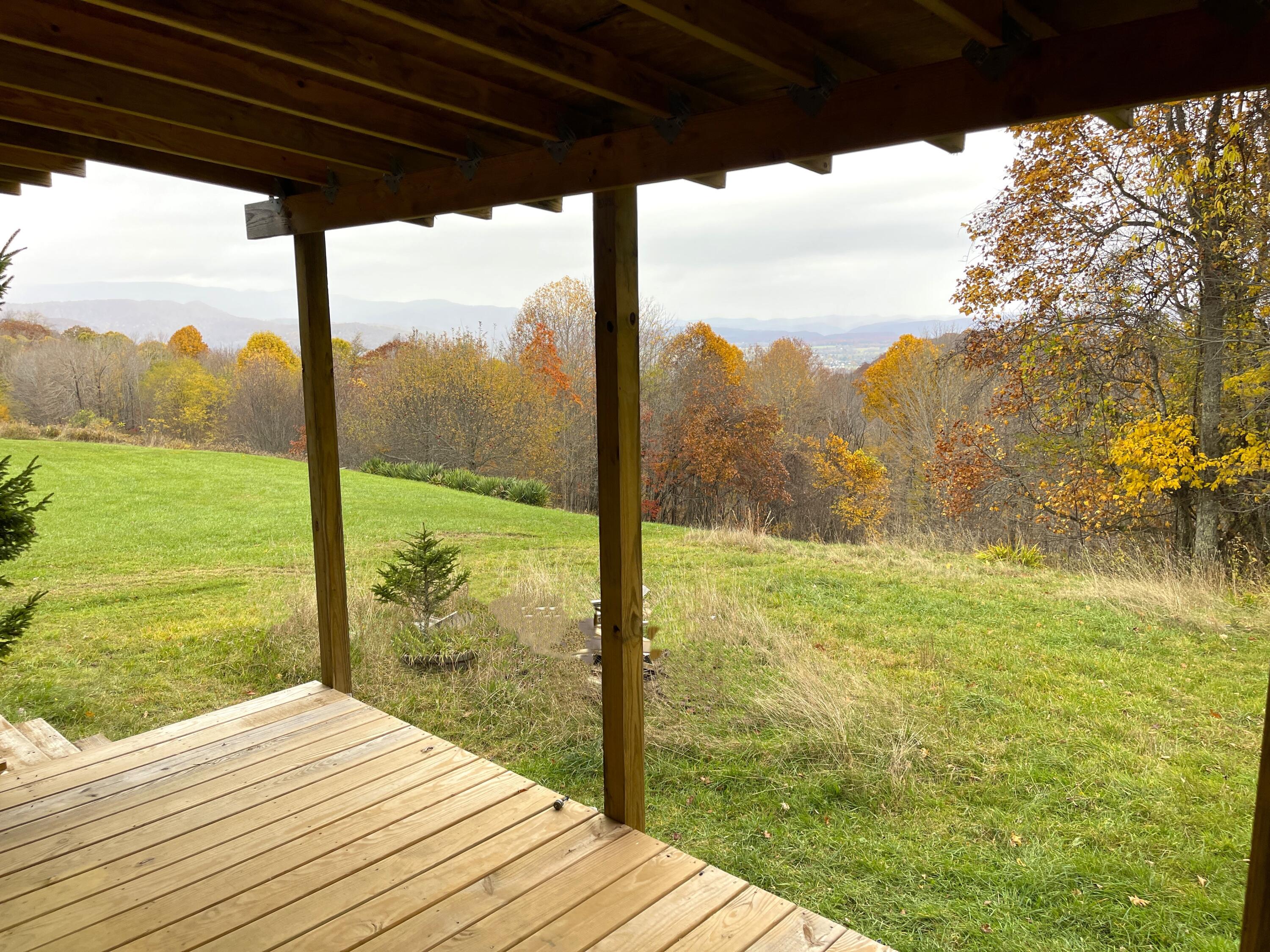 1401 Russell Scott Road Hillsboro, WV 24946 - Photo 22 of 25 Gallery Image 22
