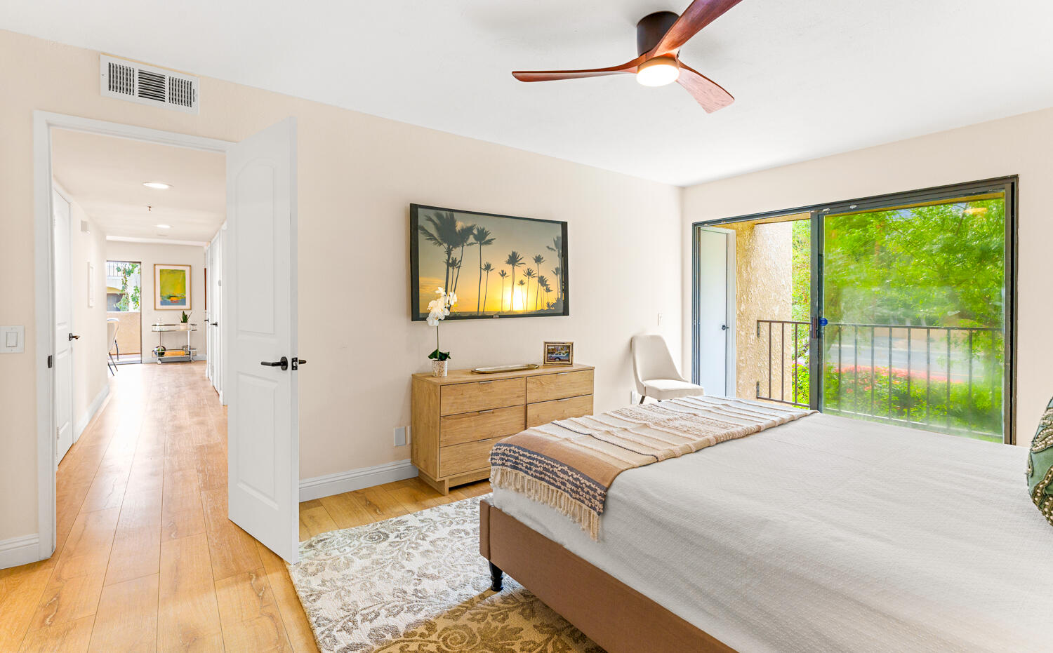 200 East Racquet Club Road, Unit 60 Palm Springs, CA 92262 - Photo 25 of 48 a bedroom with a bed and a large window