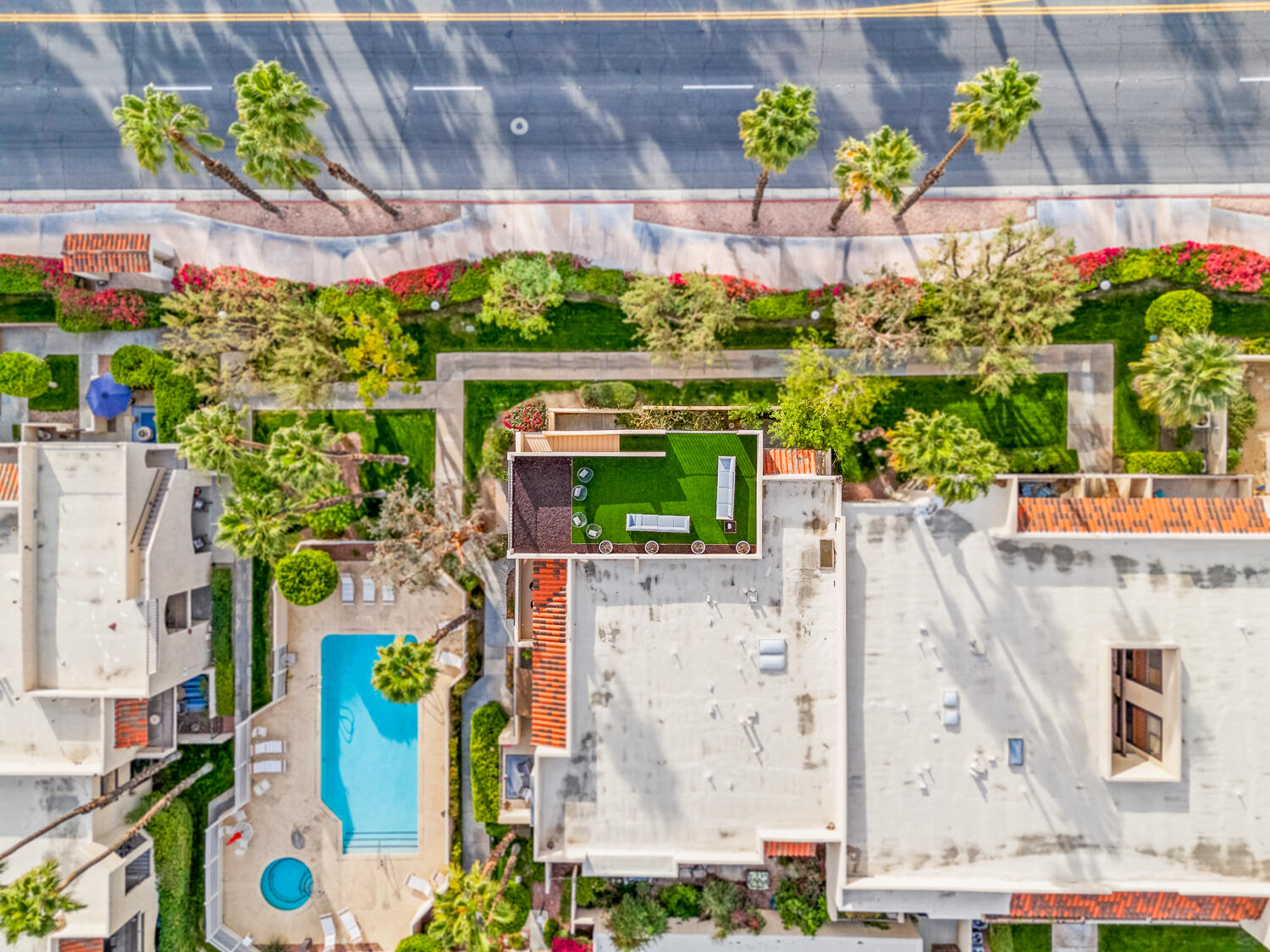 200 East Racquet Club Road, Unit 60 Palm Springs, CA 92262 - Photo 46 of 48 a view of outdoor space