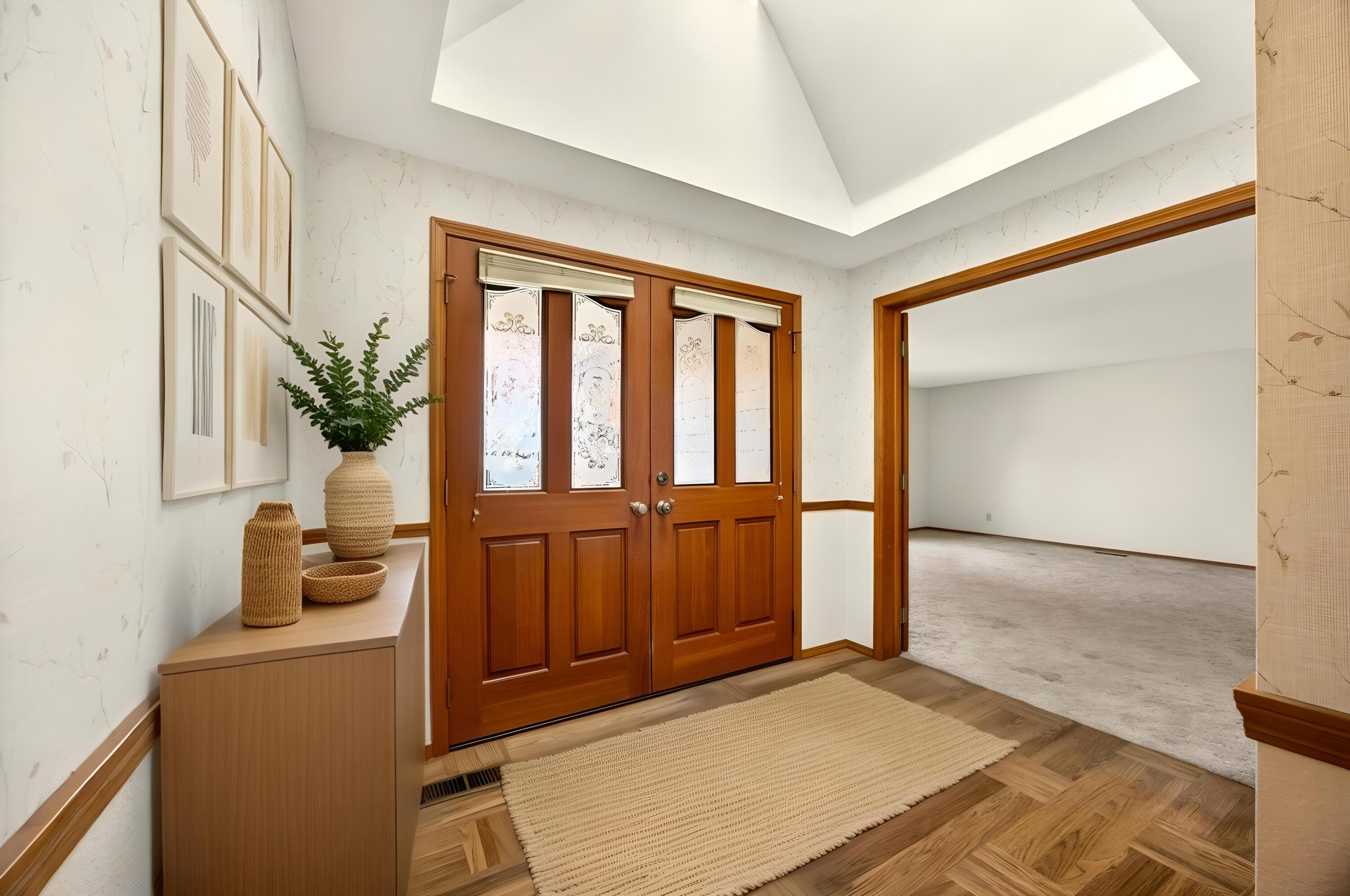 489 Vincent Avenue Central Point, OR 97502 - Photo 4 of 38 Foyer
