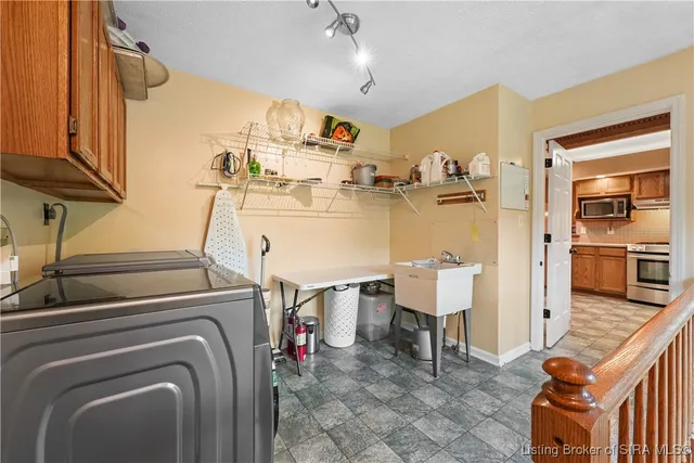 $415,000 | 5226 Buck Creek Road, Floyds Knobs, IN 47119