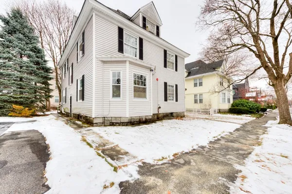 $750,000 | 60 Fruit Street, Worcester, MA 01609
