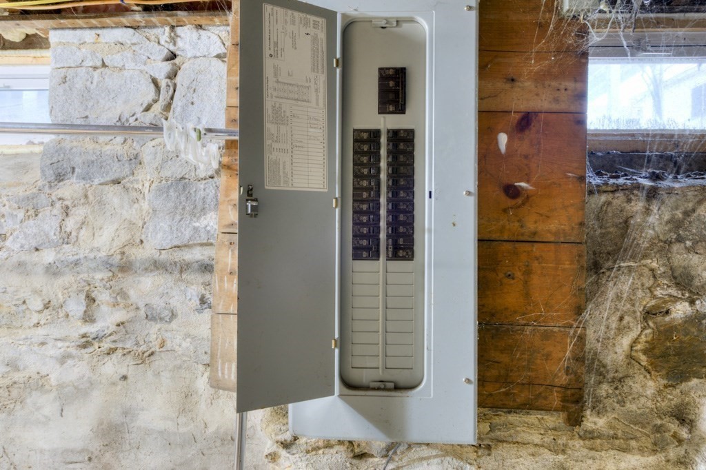 60 Fruit Street Worcester, MA 01609 - Photo 16 of 20