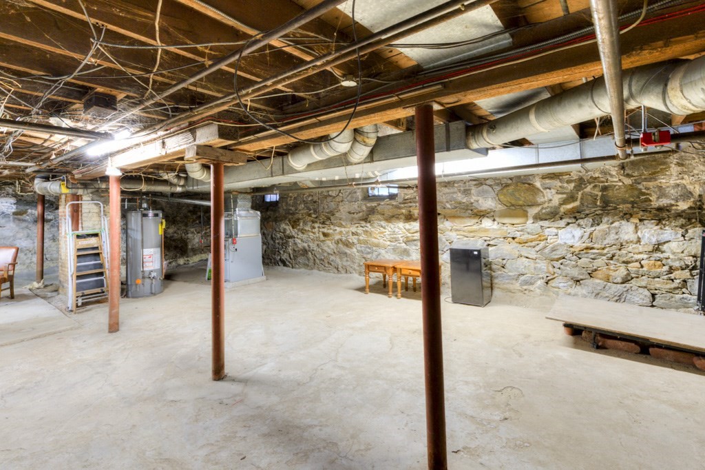 60 Fruit Street Worcester, MA 01609 - Photo 20 of 26