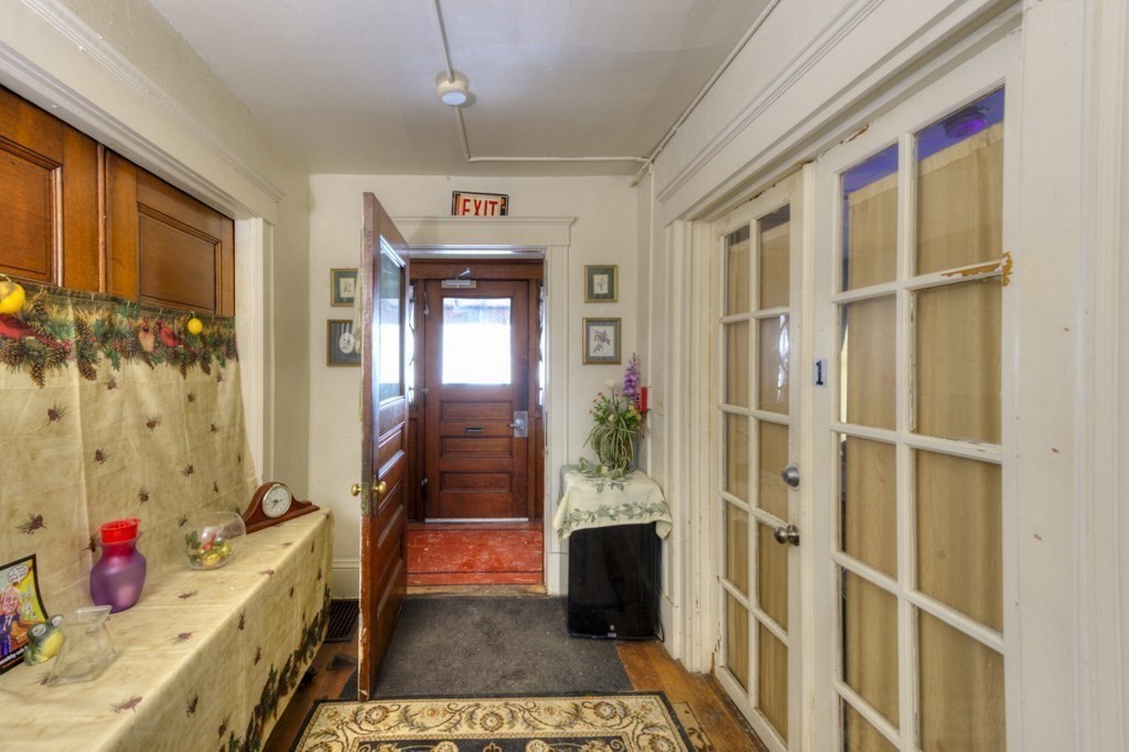 60 Fruit Street Worcester, MA 01609 - Photo 4 of 20