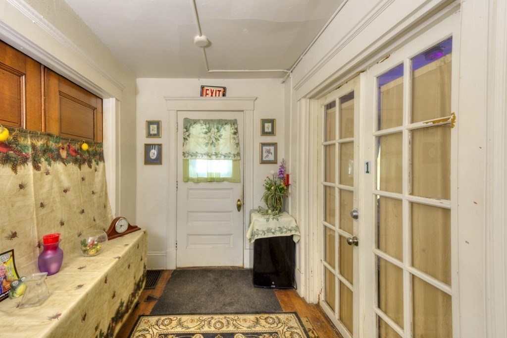 60 Fruit Street Worcester, MA 01609 - Photo 5 of 20