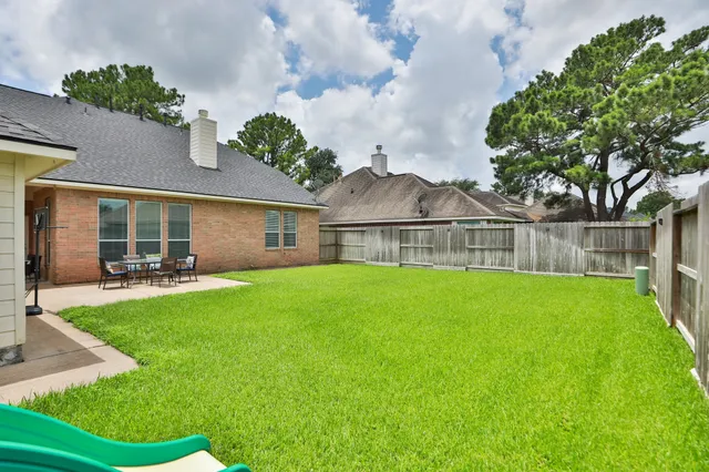 $419,000 | 15802 Aberdeen Trails Drive, Houston, TX 77095