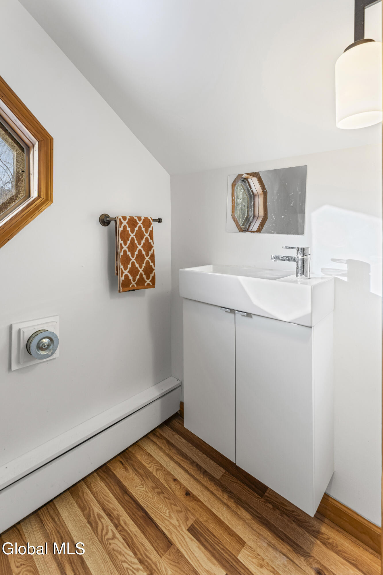 1727 Thacher Pk Road Berne, NY 12059 - Photo 24 of 44 5 2nd Floor 4