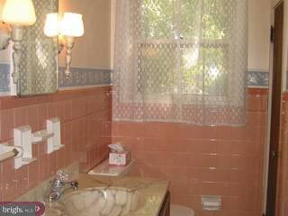 35 Bright Road Hatboro, PA 19040 - Photo 3 of 6