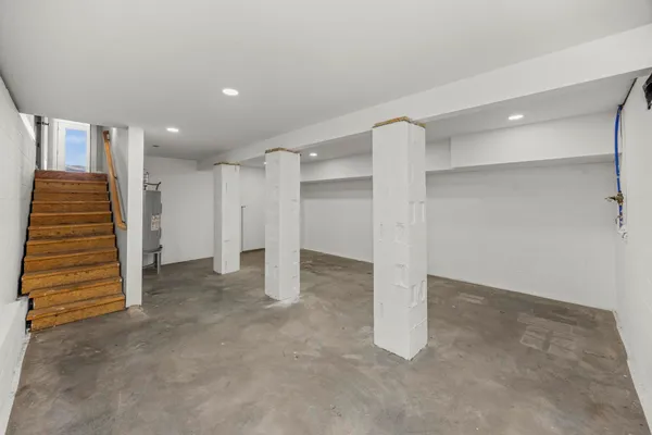 $3,800 | 505 A Moore Avenue, Nashville, TN 37203