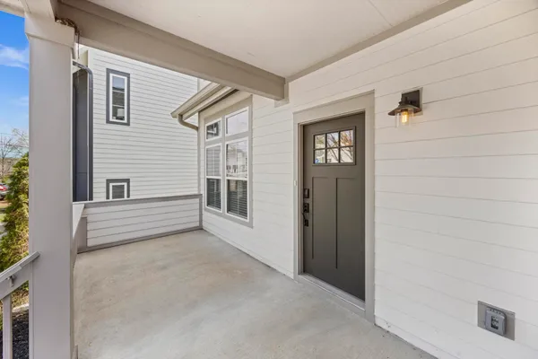 $3,800 | 505 A Moore Avenue, Nashville, TN 37203