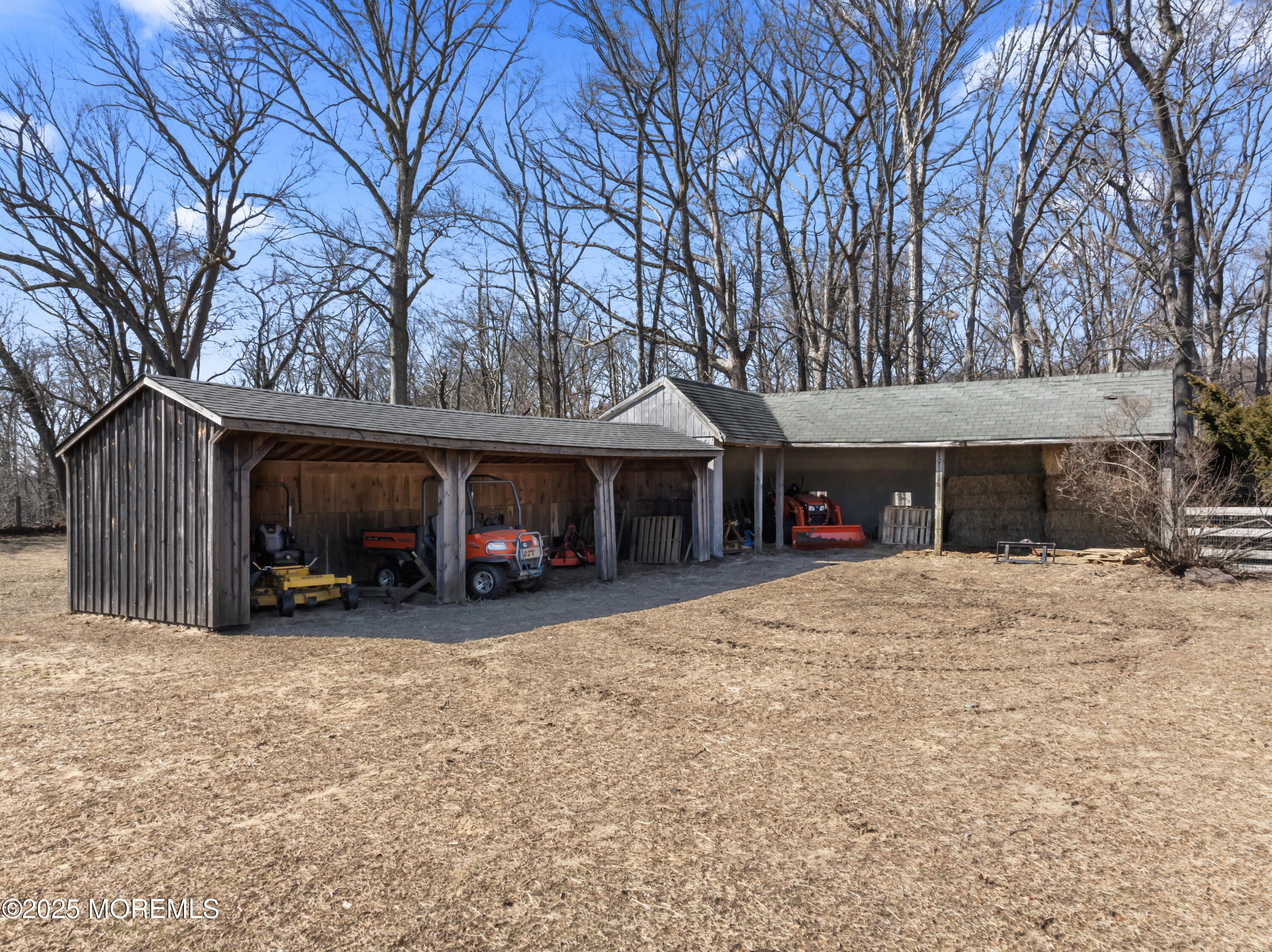 35 Rues Road Cream Ridge, NJ 08514 - Photo 10 of 46 a view of a car garage