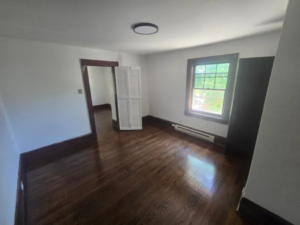 $750 | 2807 Oakland Boulevard Northwest, Unit 4, Roanoke, VA 24012