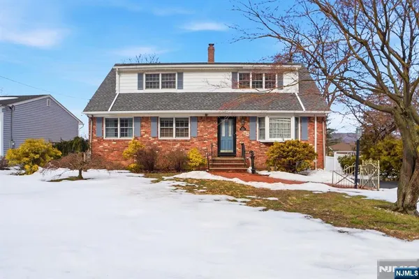 $850,000 | 36 Page Drive, Oakland, NJ 07436
