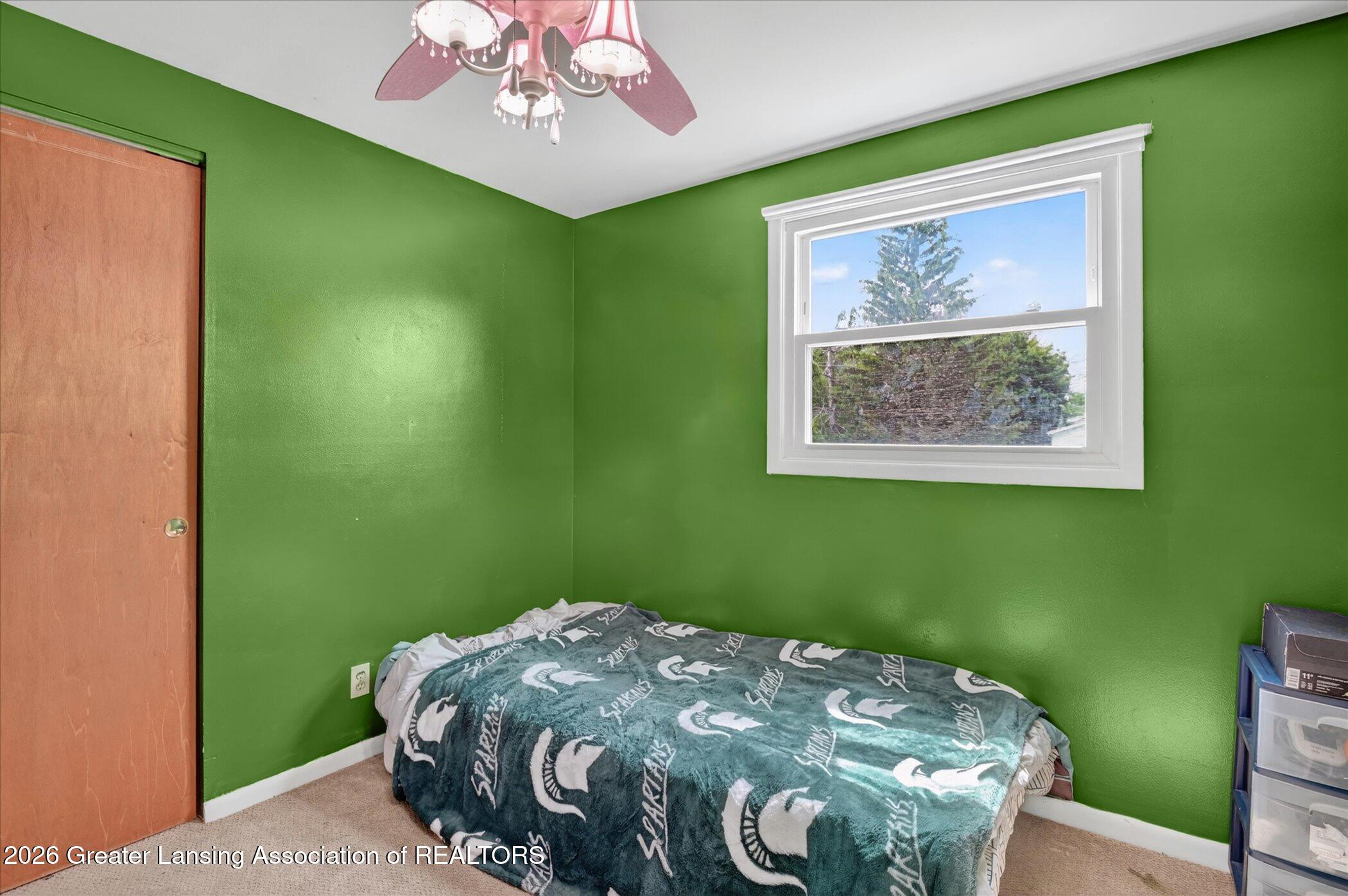 619 Charleston Road Lansing, MI 48917 - Photo 15 of 43 24-619-Charleston-Rd-Lansing-WindowStill