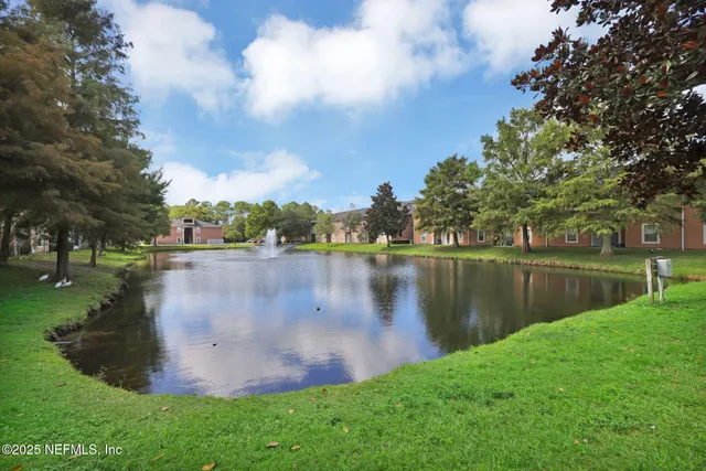 $170,000 | 9556 Armelle Way, Unit 13, Jacksonville, FL 32257